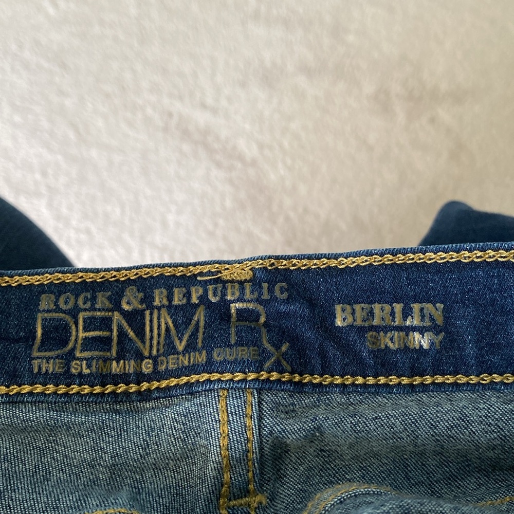 Rock & Rebublic Berlin skinny stretch denim Jean darker wash 5 pocket,  size 14 - Picture 5 of 8
